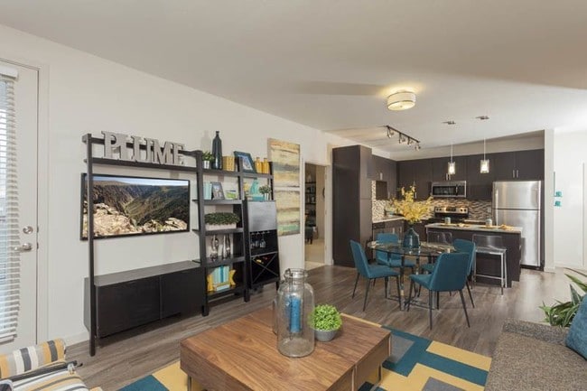 Photo - Outlook Golden