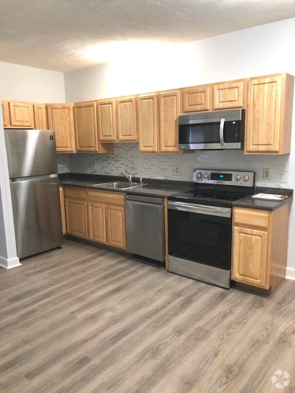Building Photo - 122 Berkshire St Unit 3 Rental