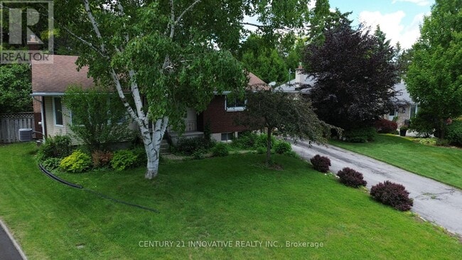 Photo - 12 Kingsway Ct