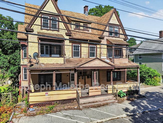 Building Photo - 195 Laurel Hill Ave Unit BR