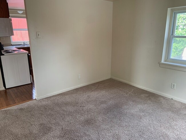 Photo - 287 N Locust Point Rd Unit Apt