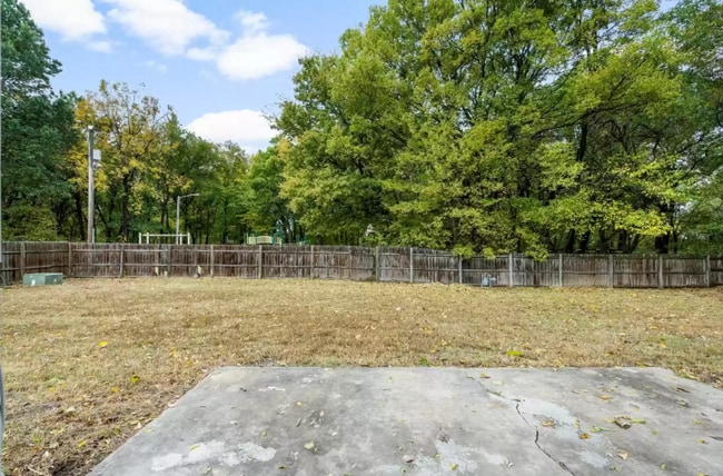 Photo - 2800 S Dogwood Ave