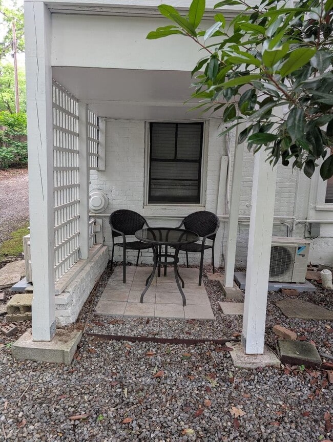 Photo - 43 Caledonia Rd Unit 6