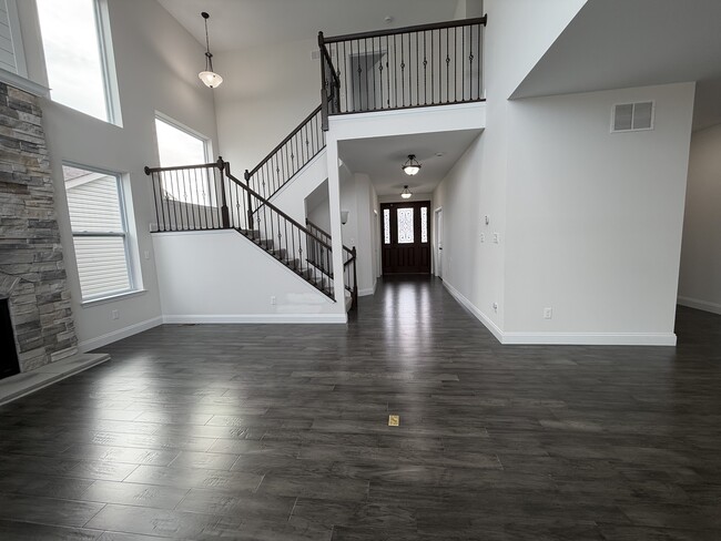 Photo - 156 Far Meadow Dr