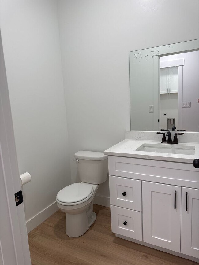 Photo - 725 W 350 N Unit 1