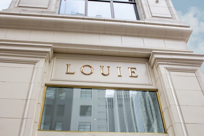 Photo - Olympic + Hill