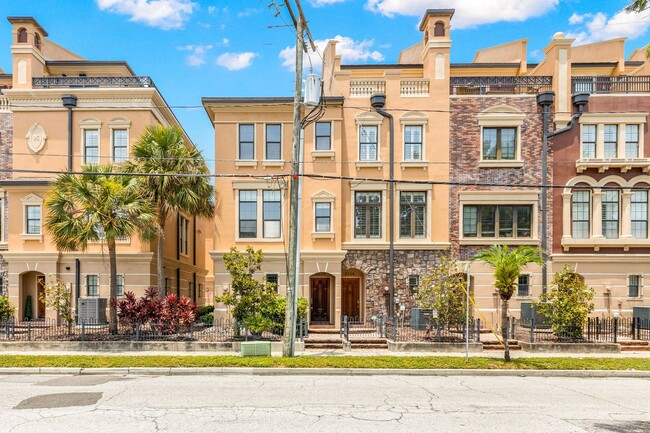 Beautiful Soho Brownstone - Beautiful Soho Brownstone House