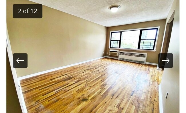 Building Photo - 2655 Cropsey Ave Unit 3