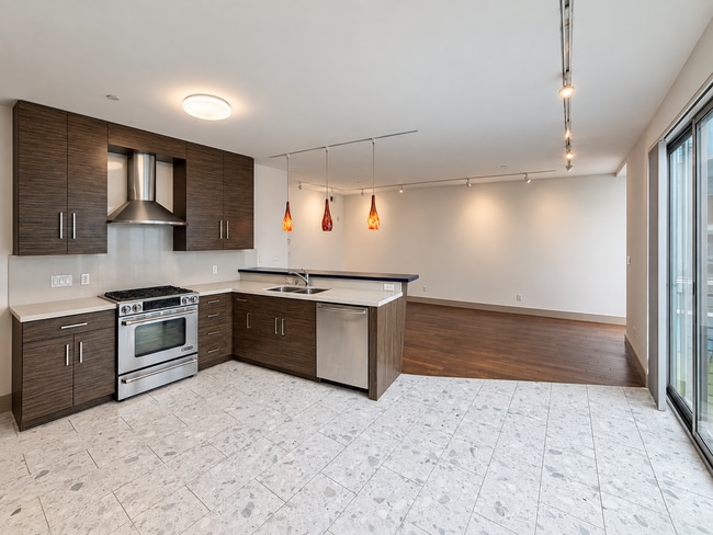 2863 California St Unit D
