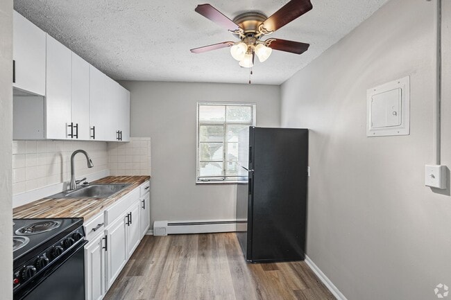 Photo - South Hills Apartments