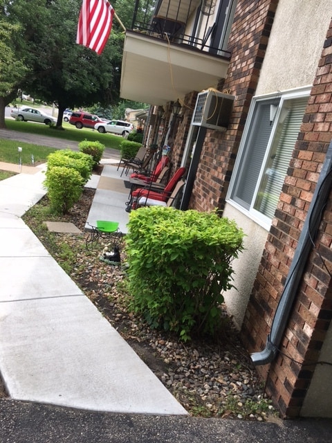 Photo - 508 Dakota St S Unit 2