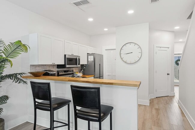 207 Ann Cir