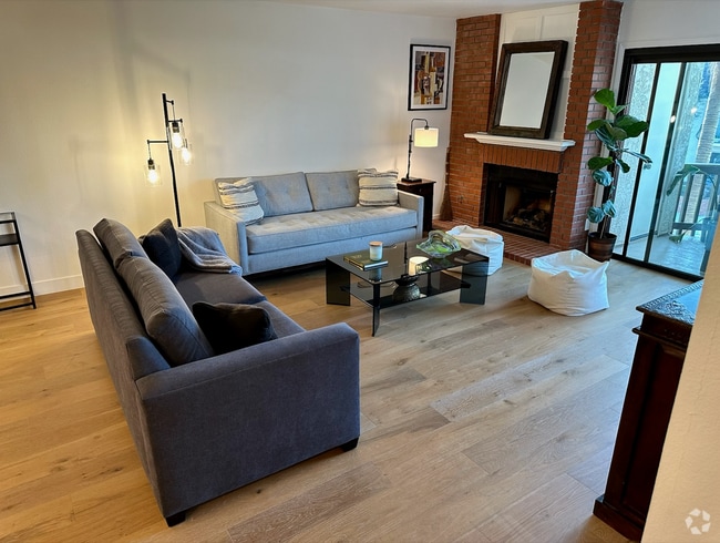 Building Photo - 8600 Tuscany Ave Unit 301 Rental