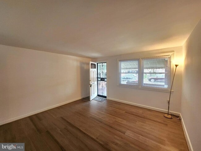 Photo - 135 Carver Rd