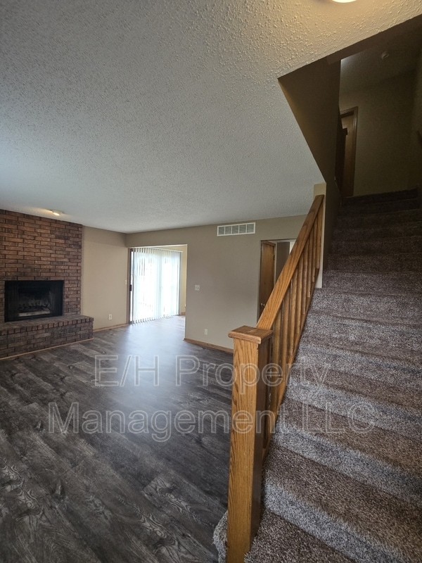 Photo - 9105 W Westlawn St Unit 1