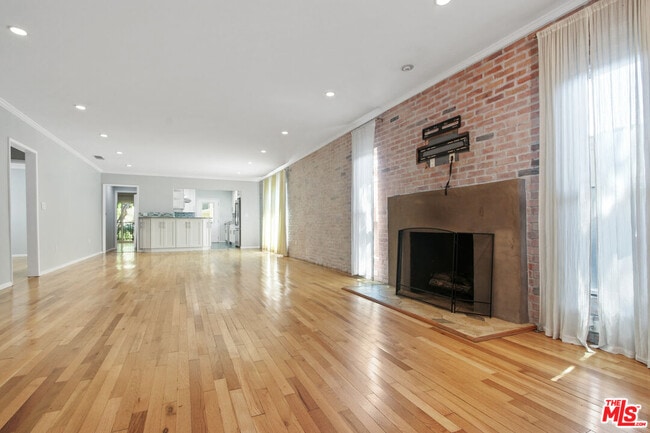 Photo - 1246 N Genesee Ave