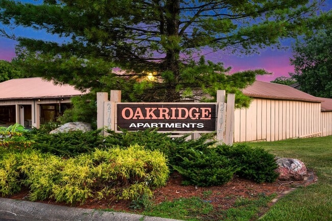 Photo - 3 Bedroom/2 Bathroom Apartment! Unit 2714-201