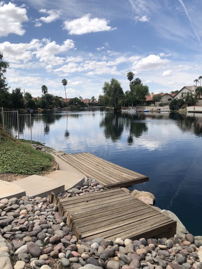 Lakefront W Dock - 1680 E Cindy St House