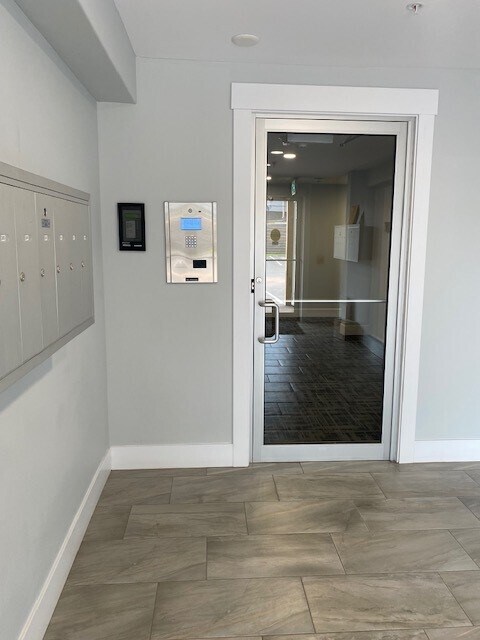 Photo - 18 Gilbert Dr.