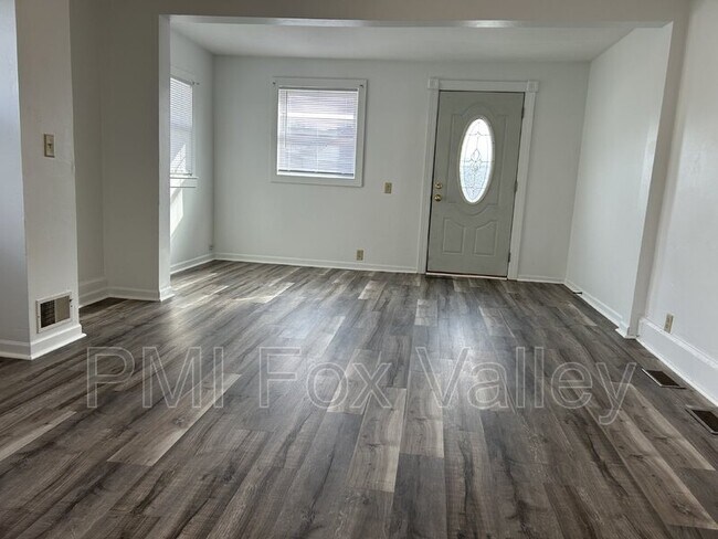 Photo - 374 S Military Rd Unit LOWER