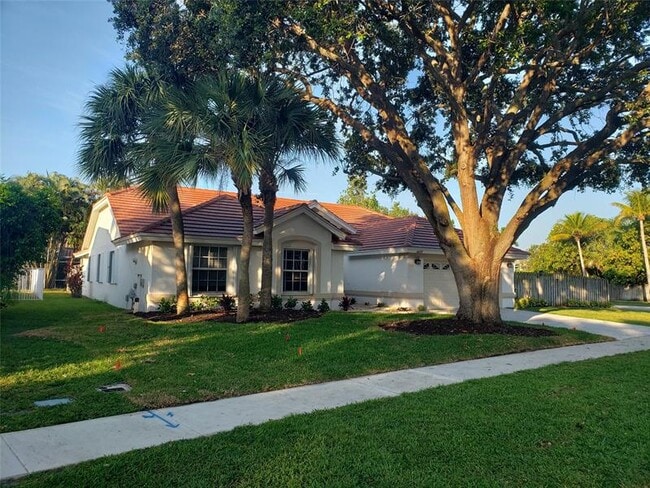 Photo - 6639 Hatteras Dr