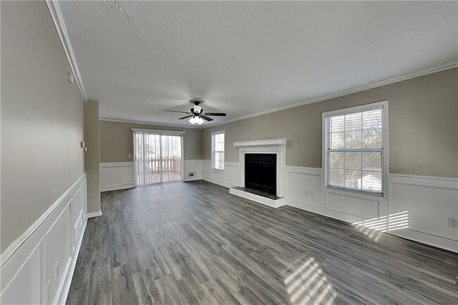 Photo - 385 Roswell Farms Rd