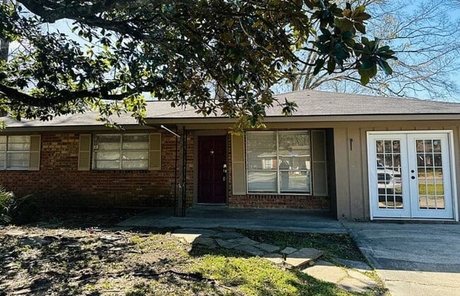 Building Photo - Welcome Home!