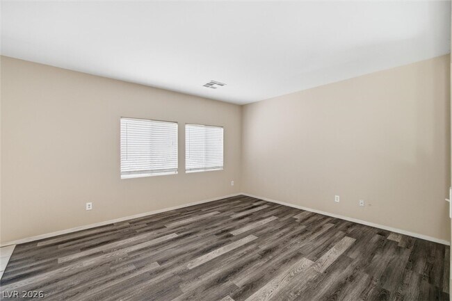 Photo - 528 Round Reign Ave