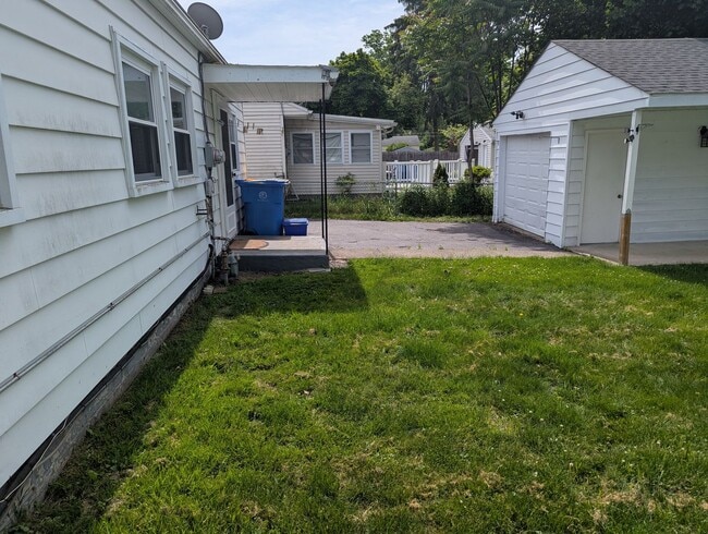 Photo - 3 Bedroom, 1 bath Single Family home for rent close to Uptown Kingston NY