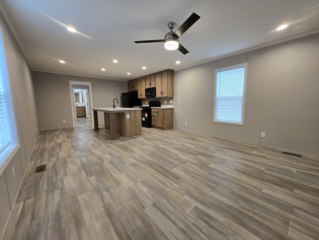 Photo - 29884 Jamestown Dr