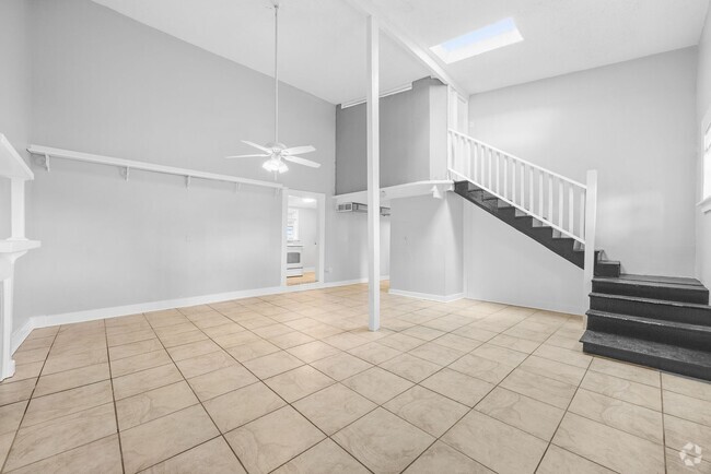 Building Photo - 112 E Anderson St Unit 112 E Henry St Rental