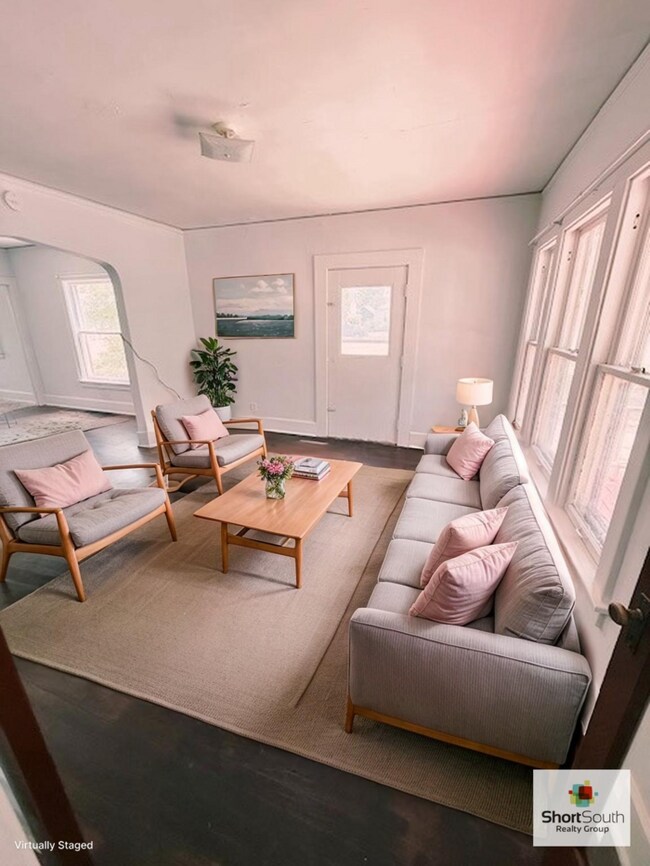 Photo - Updated 3 bed 1.5 bath townhome in Muskegon