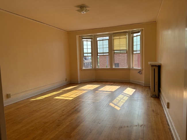 Photo - 440 N Park Ave Apartment Unit 302