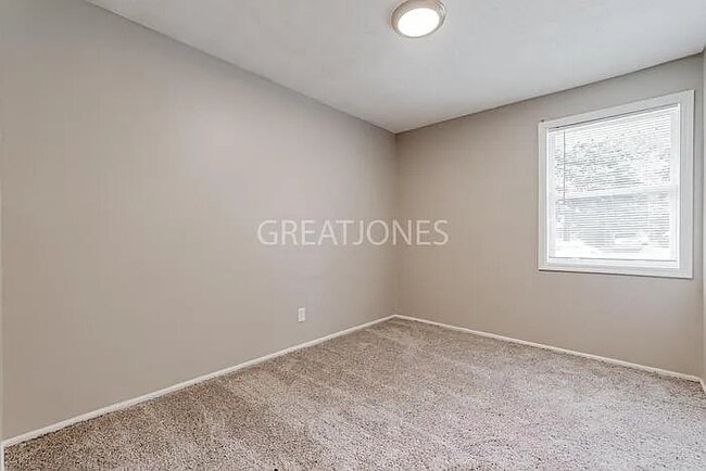 Photo - 1450 Wyman St NE