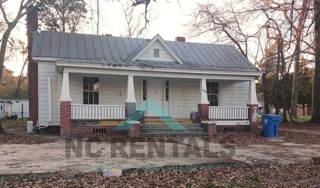 Building Photo - 307 N Parker St Unit 305