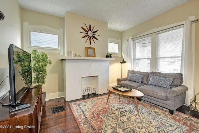 Photo - 1846 Tyler Pkwy