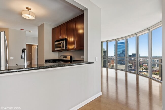 Photo - 125 S Jefferson St Unit 1902