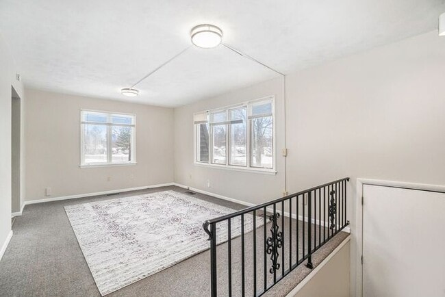 Photo - Unique Upper Floor Two Bedroom Flat $1099