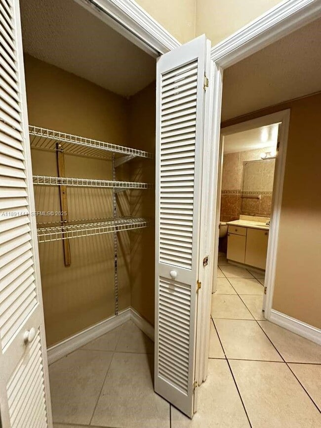 Photo - 1455 N Treasure Dr Unit 2N