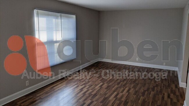 Photo - 3913 Bowman Ln