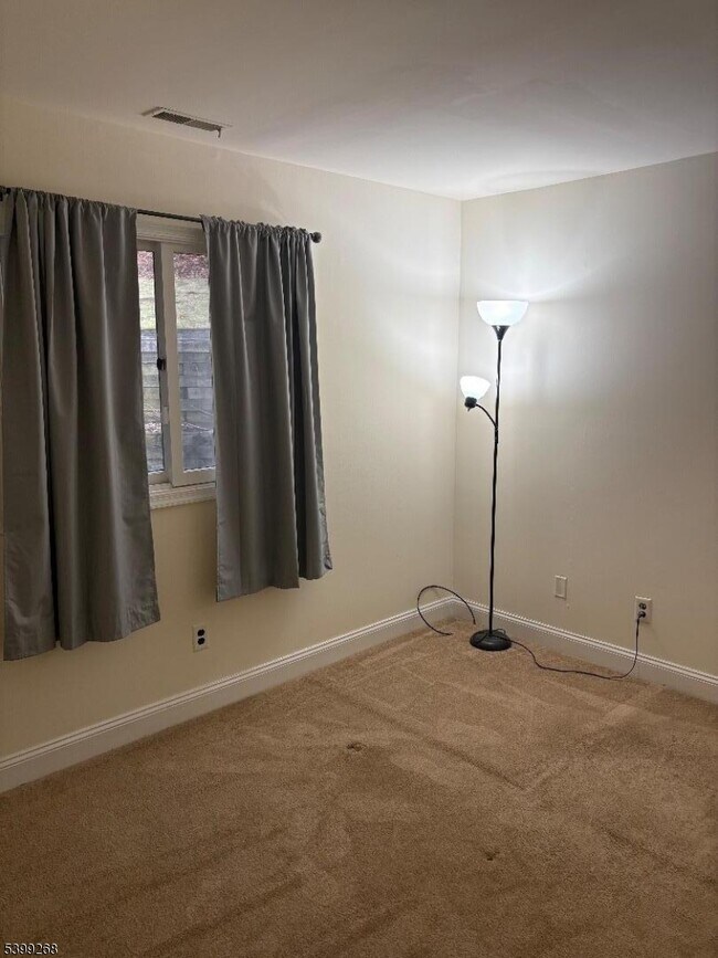 Photo - 7 Deer Valley Ln Unit 11