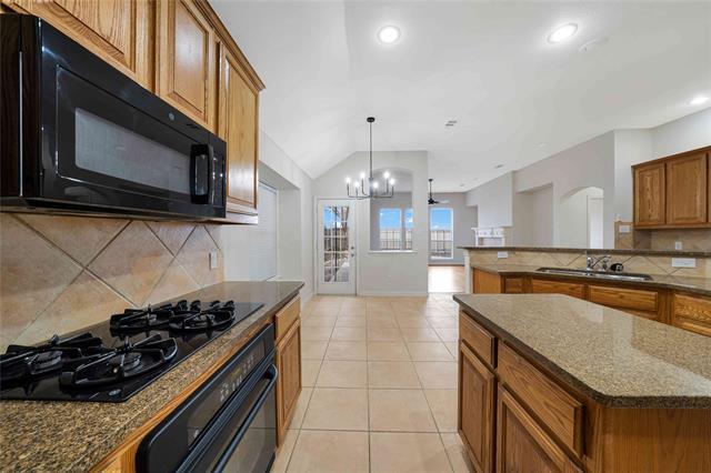 Photo - 7404 Province St