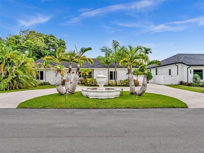 Photo - 413 Tamarind Dr