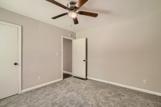 Photo - 1279 Richard Rd
