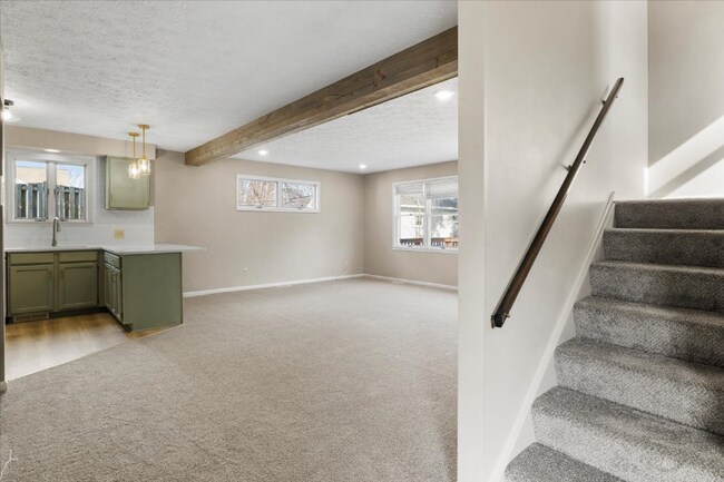 Photo - 61 Castleford Rd