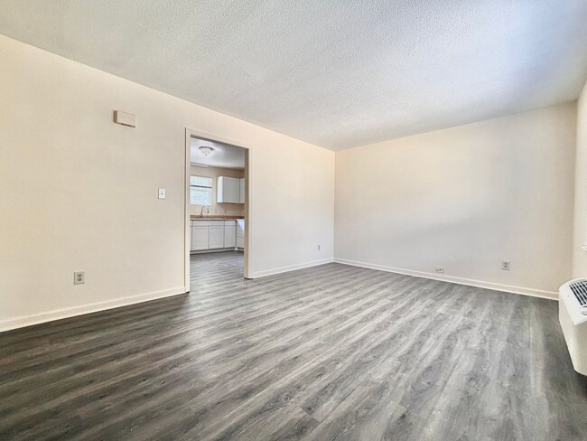 Photo - 725 N Privette St Unit 727 N Privette Street