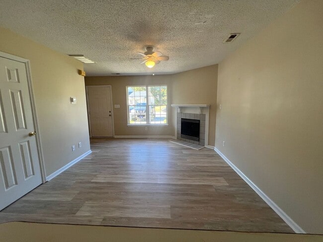 Photo - Beautiful 2 bedroom 2.5 bath town house located off Piney Green Road