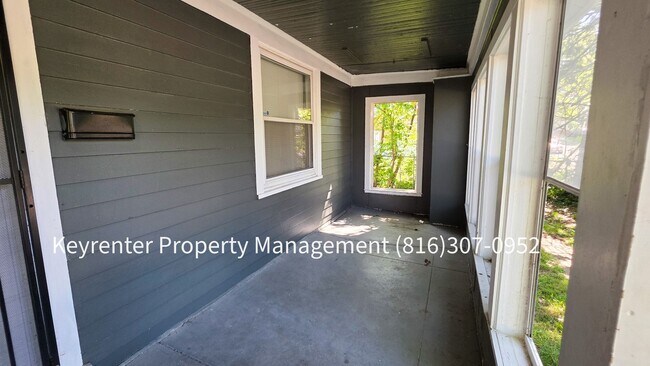 Photo - 3 Bed 1 Bath ready to rent!