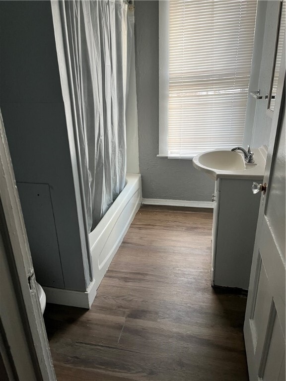 Photo - 627 W Water St