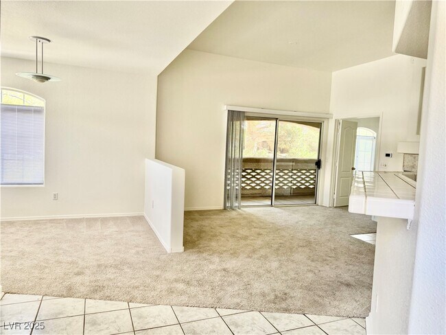 Building Photo - 7400 W Flamingo Rd Unit 2022 Rental